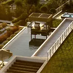 Thesan Villa *