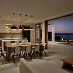 Thesan Villa *